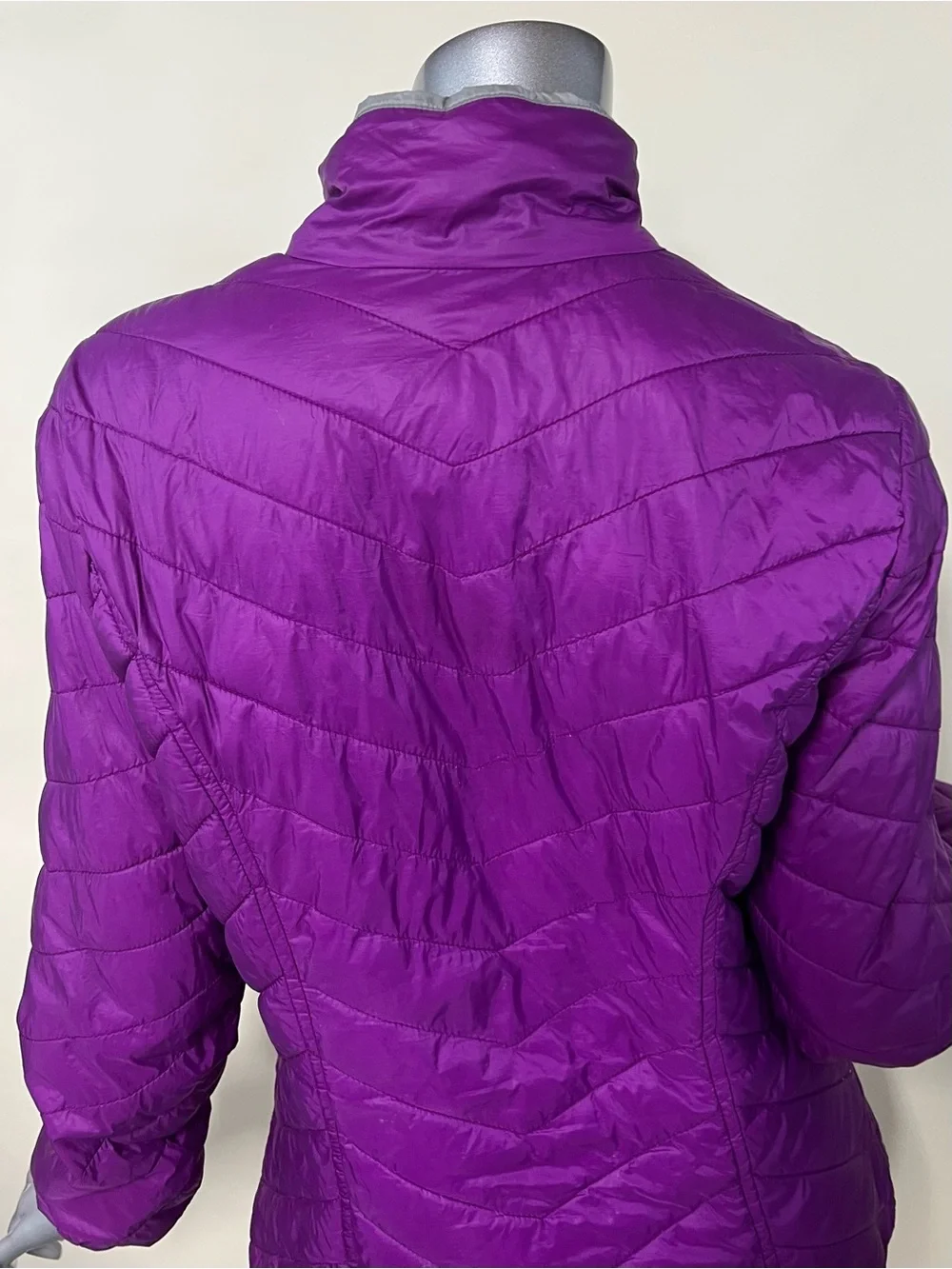 Tek Gear Women’s Medium Purple Puffer Lightweight Zip Up Jacket